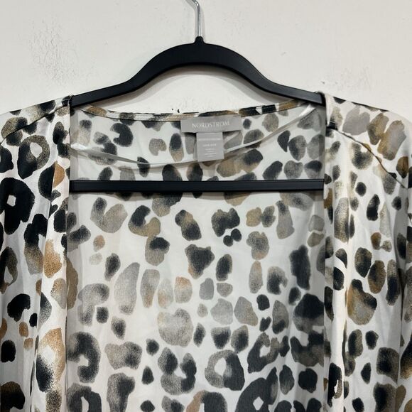 Nordstrom Leopard Animal Print White Kimono Wrap One Size - Picture 2 of 4